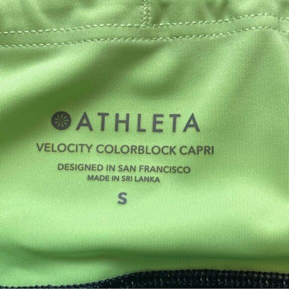Athleta Velocity Blue Green White Color Block Capri Leggings Size Small - Picture 3 of 11
